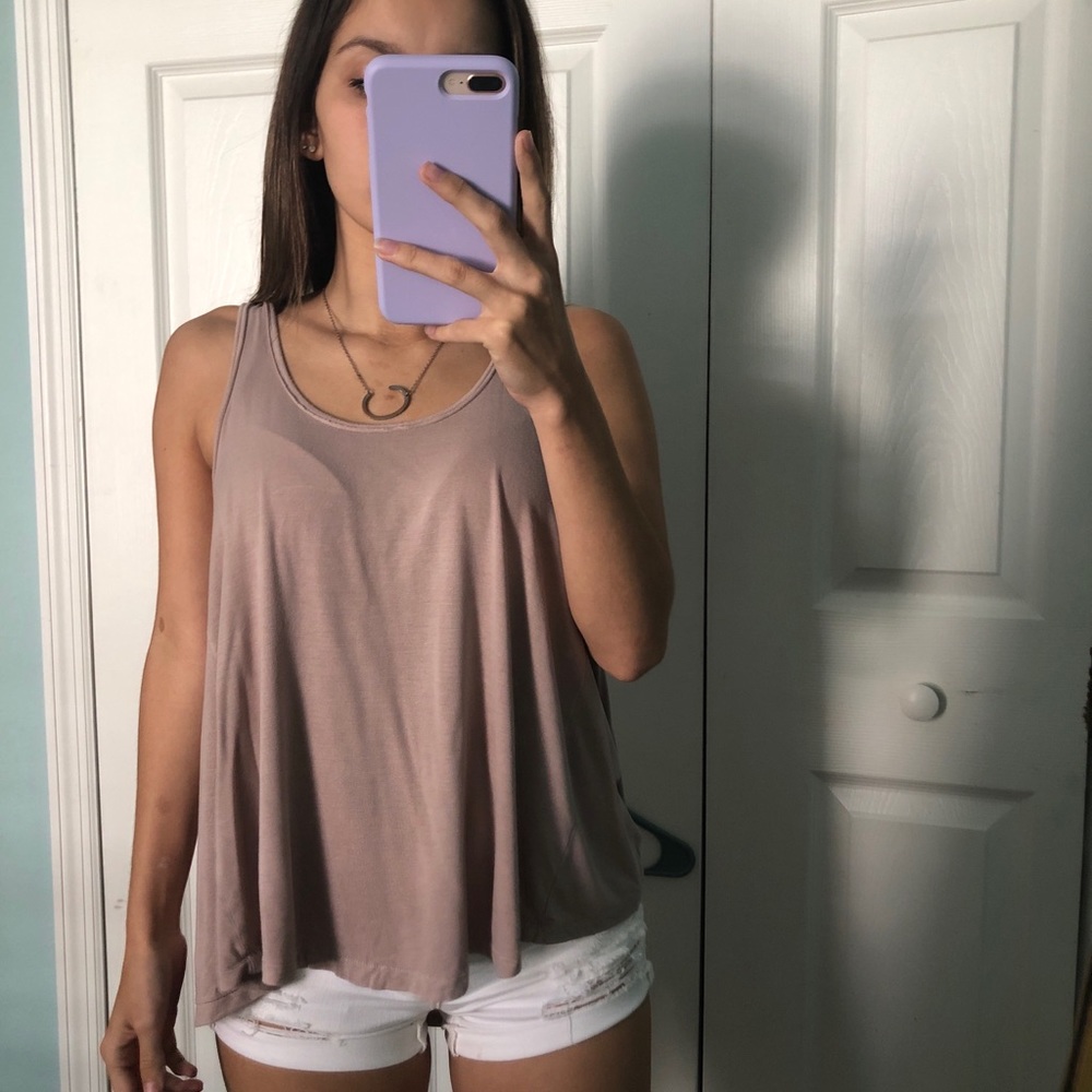 American Eagle High low tank